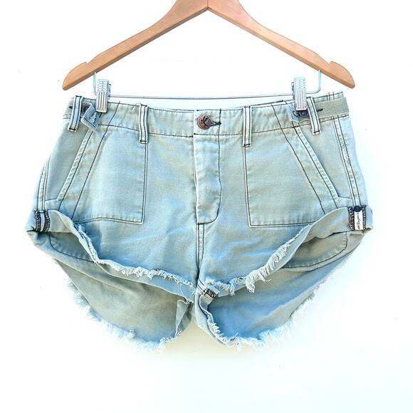 OneTeaspoon Cargo Bandit Low Waisted Shorts Jeans Denim Light 29 Distressed - Picture 3 of 7